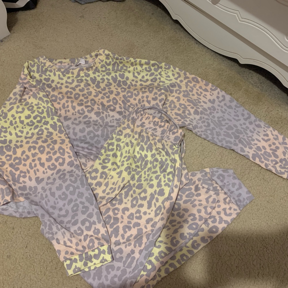 Leopard sweatsuit